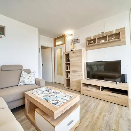 Apartment - Haus F, App 0f0606